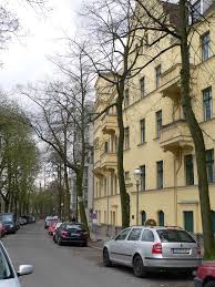 Friedrich) im wahlpflichtunterricht (spuk) ein musikvideo zum lied happy von. Bornstedter Strasse In 10711 Berlin Halensee