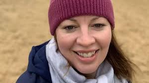 Tetney mum who suffered stroke at 47 trains to become hypnotherapist after  'fascinating' practice helped her navigate her new life