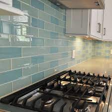When You Can T Choose Between Two Great Colours Why Not Just Choose Them Both T Patterned Bathroom Tiles Glass Tile Backsplash Kitchen Backsplash Tile Design