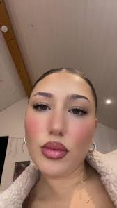 Exclusive Sneak Peek of AYTO 2023 with Julia Poli