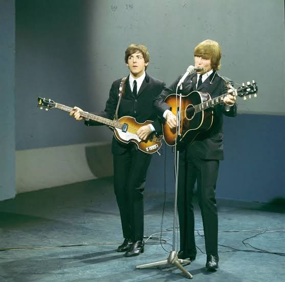 Paul McCartney in tears as he wrote emotional song about John Lennon after  Beatles split - The Mirror US