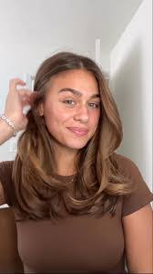 Sam Elam's Instagram, Twitter & Facebook