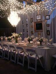 Check out all our ideas for a silver and white 25th party. 50 Jubilaumsfeier Fotocollage Abendessen Im Freien Anniversary Party Decorations 50th Anniversary Party Anniversary Party Themes