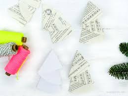 Tannenbaum falten aus verschiedenen materialien freshouse. Diy Weihnachtsbaum Geschenkanhanger Geschenke Schon Verpacken