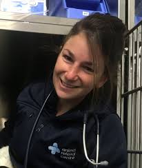 Meet Dr. Anne Wyer! Dr. Anne is one of our experienced emergency  veterinarians who joined our team in July 2017. Anne grew up in a city just  outside Chicago, Illinois. She earned