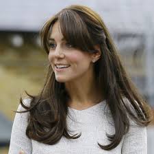 C’è chi la ama, chi la odia, chi non può più farne a meno e chi non la vorrebbe neanche … La Frangia A Tendina E L Ultima Tendenza Capelli Ecco Come Essere Sensuali Con Il Taglio Alla Brigitte Bardot