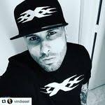 Nick Yankey's Instagram, Twitter & Facebook