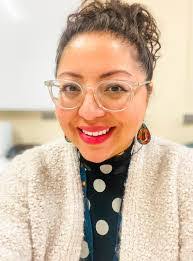 Laurie Casey's Instagram, Twitter & Facebook