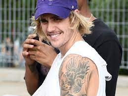 Justin bieber is adding to his tattoo collection. Justin Bieber Er Hat Ein Neues Tattoo Der Platz Dafur Ist Legendar Bunte De