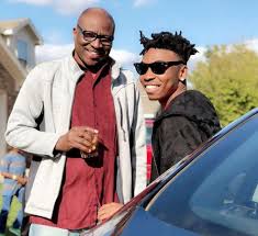 Check out how neo spoiled his lover, vee on her 25th birthday (video). Photo Mayorkun Re Unites With His Dad After Two Years Of Not Seeing Him