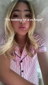 Lilly Beyer's Instagram, Twitter & Facebook