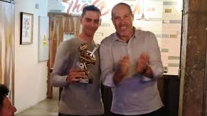 El Club Ciclista AC La Herradura rindió homenaje a Félix Aranda Ruiz por la  destacada temporada