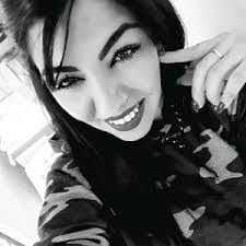 Jessica Bellini's Instagram, Twitter & Facebook