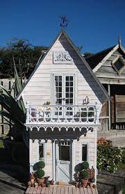 shabby cottage shabby cottage house shabby chic cottage
