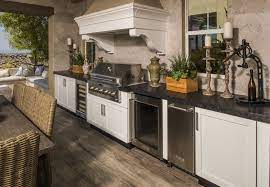 The materials used to make the outdoor kitchen will not only make a big difference to the aesthetics of your entertaining area but also its longevity. Outdoor Cabinet Material Buying Guide Danver
