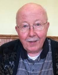 Lee Beckwith's Instagram, Twitter & Facebook