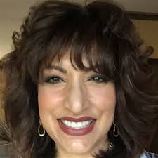 Sandra Apple's Instagram, Twitter & Facebook