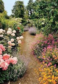 Secret Gardens From The Vogue Archives Photos In 2020 Luxury Garden Garden Inspiration Garden Pictures