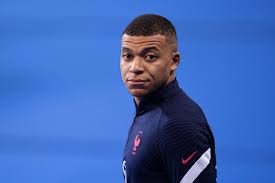 Kylian mbappe is into the last year of his contract at the parc des princes and has told psg it is his. Paris Saint Germain Kylian Mbappe Ubermittelt Psg Die Bittere Botschaft