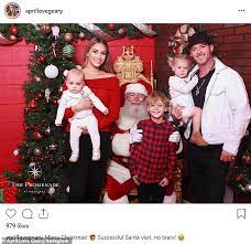 Robin Thicke 42 And His Fiancee April Love Geary 25 Look Jolly For Their Family Photo Daily Mail Online