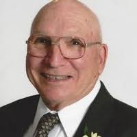 Kimo Martin's Instagram, Twitter & Facebook