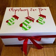 Cute Christmas Idea Kissourcraftmason Via Instagram Kissourcraftmas Decorate An Personalised Christmas Eve Box Christmas Eve Box Christmas Eve Box For Kids