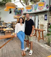 Son olarak beren saat, mola'nın karesini instagram'dan paylaşıp, çivisi çıkmış bir ülkede suçlanacak bir tek ezgi mola kalmıştı. Mustafa Aksakalli Nin Paylasimi Ezgi Mola Yi Kizdirdi Haber Devir