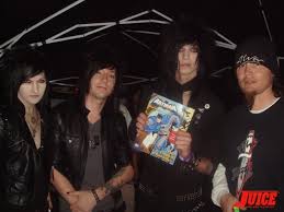 A post shared by jinxx (@jinxxed4life) on jun 8, 2020 at 1:55pm pdt mogg also shared her own post about her pregnancy thanking everyone for their love and support. Jinxx Jake And Andy Sixx Of The Black Veil Brides And Richard Villa Have The Best Batman Stories Juice Magazine