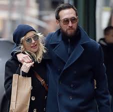 Kate hudson's boyfriend, danny fujikawa, is related to the hadids and jenners by marriage. Kate Hudson In New York With New Boyfriend Danny Fujikawa