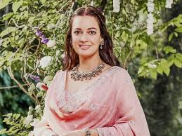 Dia mirza (born dia handrich; Dia Mirza Ethnic Outfits Newlywed Dia Mirza S Pink Embellished Anarkali Look For Post Wedding Celebration Will Cost You Rs 30 000