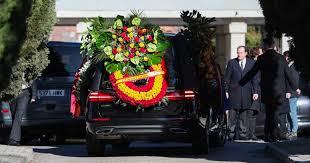 Cet amour qui m'imprègne, me nourrit. Les Funerailles De L Infante Pilar La Famille Royale Assiste A Son Enterrement En Toute Intimite Apres L Incineration