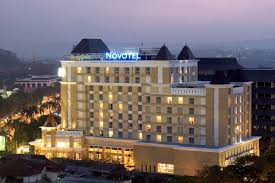 Hotel Di Jalan Pemuda Semarang Info Dan Tips Wisata Hotel Semarang Interior Design Ideas Interior Designs Home Design Ideas Room Hotel Semarang Penginapan