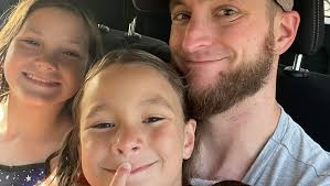 Fundraiser for Maredith Feldshau by Jesica Ward-Schmidt : Honor Tim  Feldshau by Supporting His Family