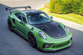 Porsche Exclusive Manufaktur No Instagram 991 2 Gt3 Rs Finished In Paint To Sample Olive Green Along With The Weissach Package Of Course Gt3 Rs Gt3 Porsche