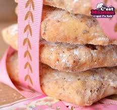Biscuits Italiens A La Noisettes Biscuits De Noel C Est Maman Qui L A Fait Recettes De Cuisine Biscuit Italien Biscuit De Noel
