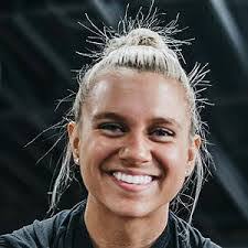 Ellen Nieman's Instagram, Twitter & Facebook