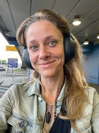 Touched down in New Jersey. Waiting for mom ❤️ No sleep. Just gratitude,  airport lighting, and the wiry magic of liminal space ✨🛬 There's a strange  beauty to this state— when my