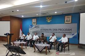Tentu saja, dengan biaya hidup yang tinggi di jakarta biaya segitu boleh dibilang cukup. Gaji Guru Honorer Minimal Setara Umr Antara News Kalimantan Selatan