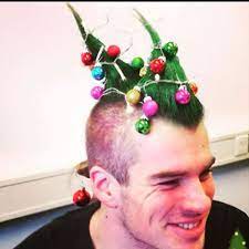 10 Crazy Christmas Hairstyles With Decorated Ornaments You Should Try Christmas Hairstyles Christmas Hair Hair Styles