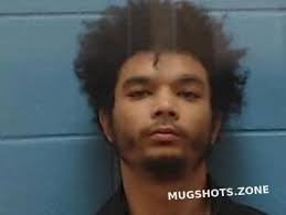 DYLAN JAMAL HINTON 12/05/2022