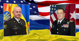 Начальник генерального штаба с 21 мая 2019 года по 27 марта 2020 года. General Polkovnik Ruslan Homchak Poinformuvav General Majora Devida Boldvina Pro Potochnu Bezpekovu Situaciyu V Rajoni Provedennya Operaciyi Ob Yednanih Sil Armiyainform