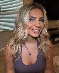 Courtney Gilroy's Instagram, Twitter & Facebook