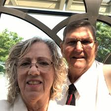 How to use liquid watercolors?