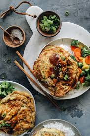 8 eggs 2 cups barbecue pork, sliced 2 cups bean sprouts ½ white onion, sliced 2 green onions (white and green separated), chopped into small pieces Easy Egg Foo Young Omnivore S Cookbook