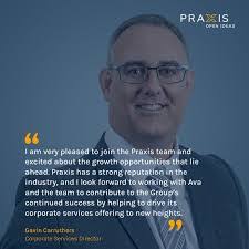 Stephanie Dinning's Instagram, Twitter & Facebook