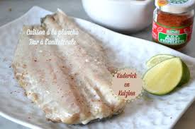 Plancha Filet Bar A La Piperade Au Piment D Espelette Piment Espelette Piperade Alimentation