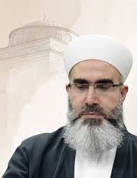 Mahmut Eren Hoca Kimdir?