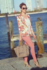 First of all you need to measure your hips. Spring Outfits With Floral Jackets 12 Cute Outfit Ideas