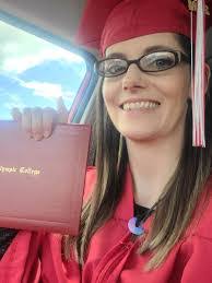 Lea Workman's Instagram, Twitter & Facebook