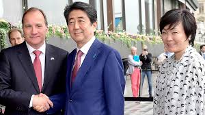 Coronaviruset, politik, folkhälsomyndigheten och lena hallengren. Shinzo Abe Moter Stefan Lofven I Stockholm Dn Se